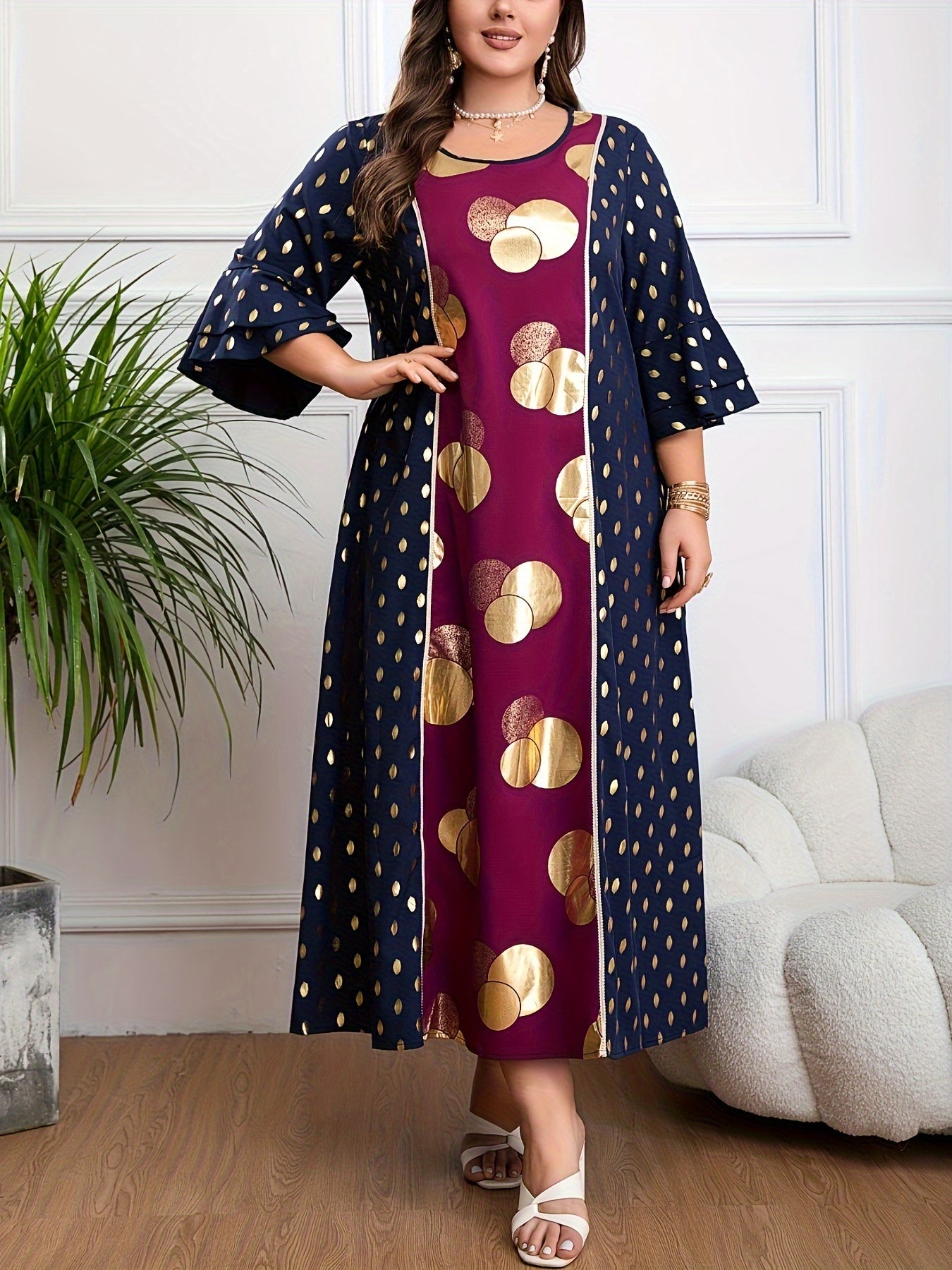 Ayollar uchun kattaroq o'lchamdagi polka nuqta kaftan kiyi, kruj bo'yinli, 3/4 uzunlikdagi qo'lqop, nafis