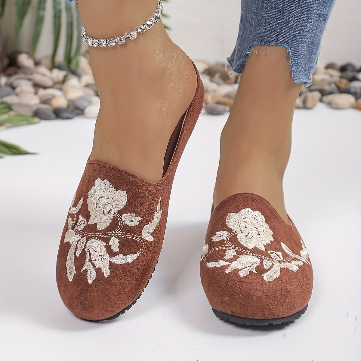 Women's Printed Comfortable Home Slip Ons for Indoor Use