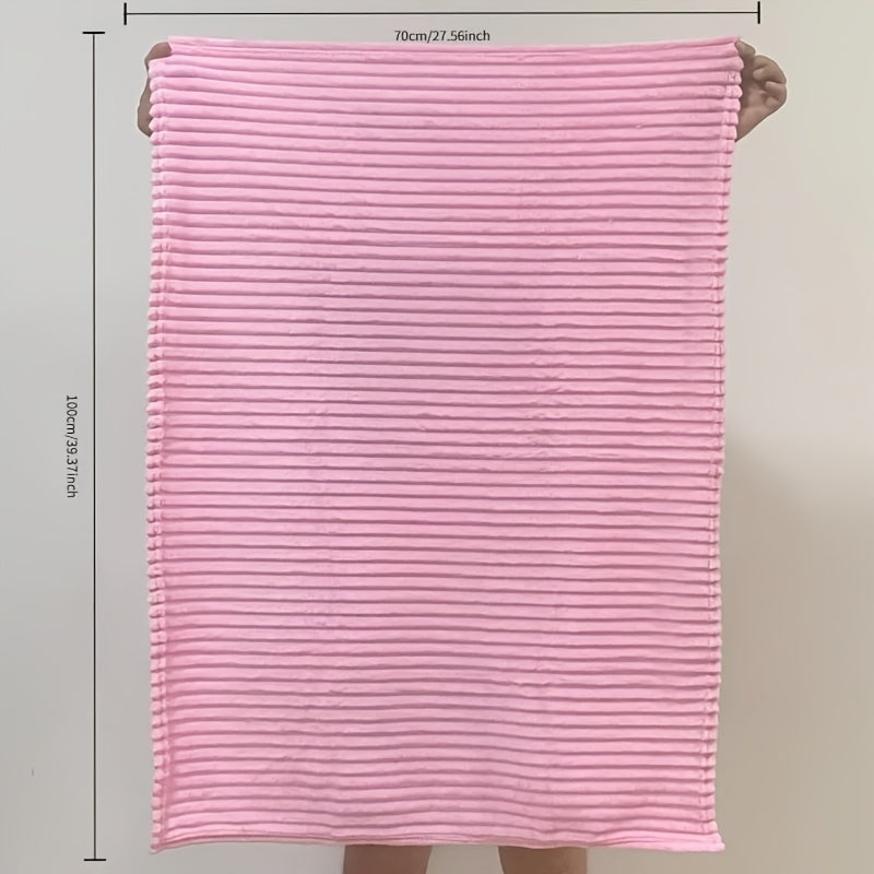 Modern Flannel Blanket with Geometric Design and Mink Fur Fabric for All-Season Use