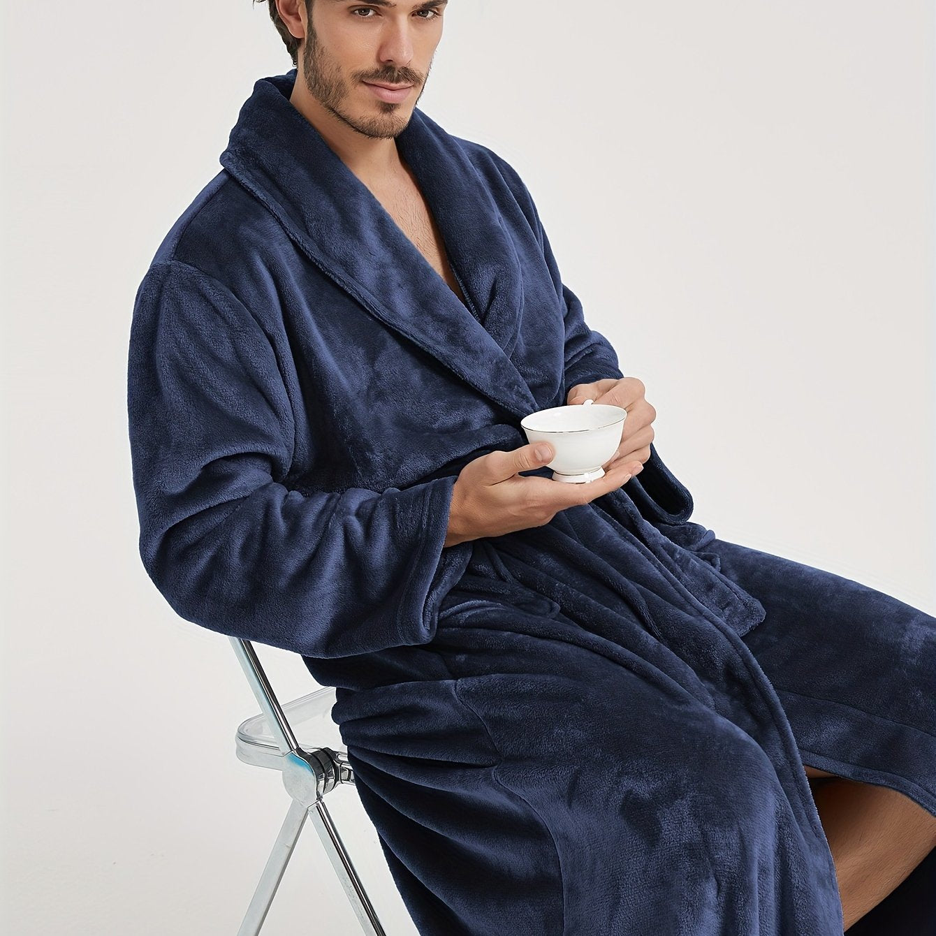 Bata de pareja de felpa de franela de manga larga de color sólido con bolsillos y cinturón para todas las estaciones