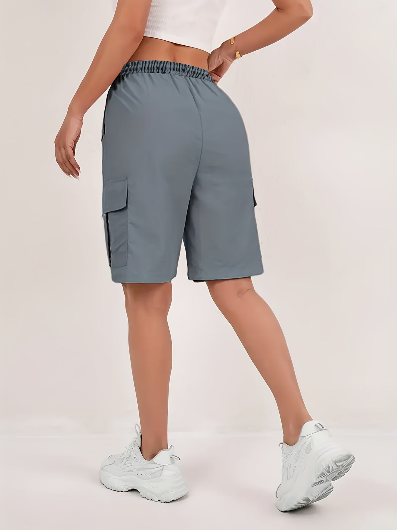 Women's Plus Size Cargo Shorts High-Waisted Multi-Pocket Light Gray