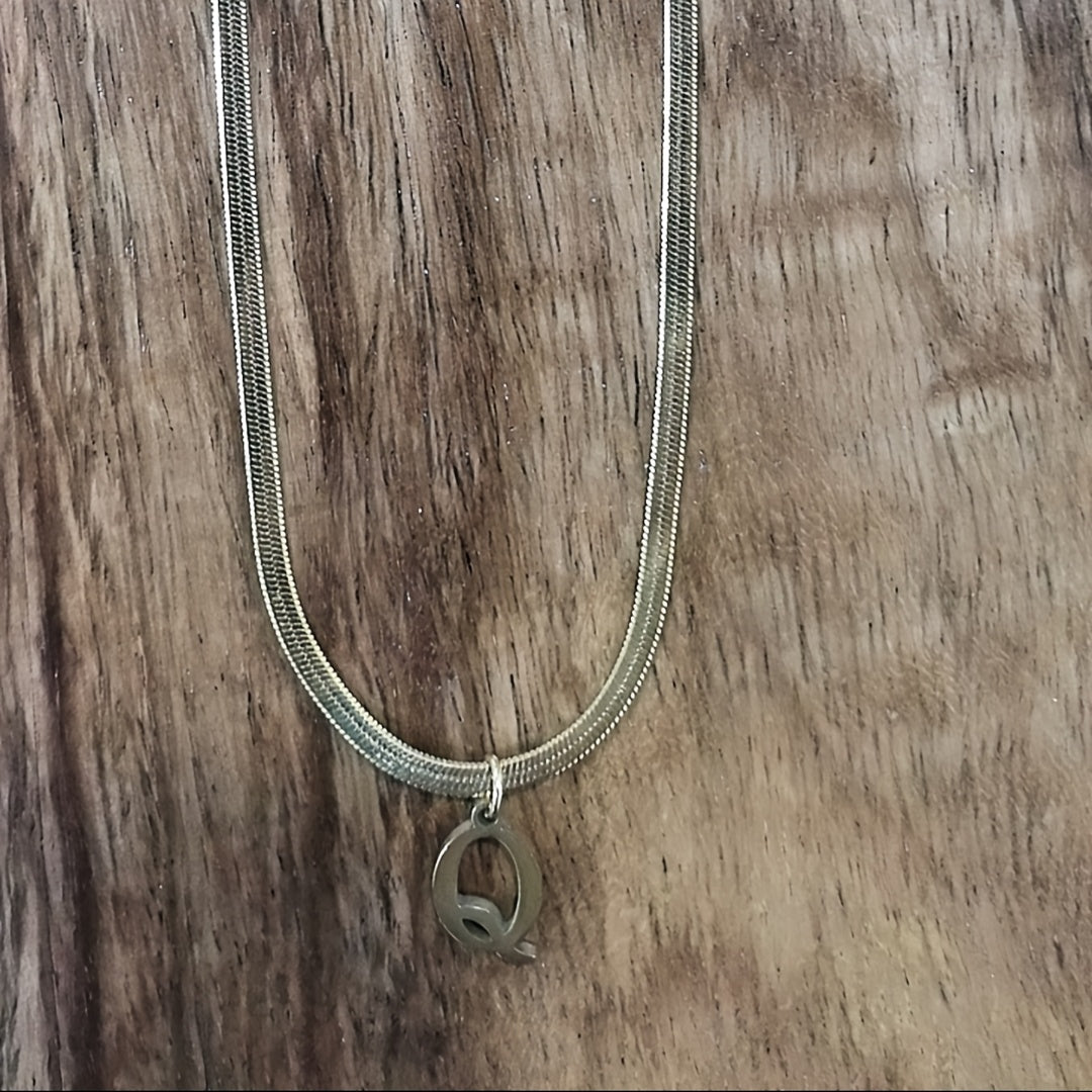 Women’s 18K Gold Plated Stainless Steel Alphabet Letter Pendant Necklace for Daily Wear