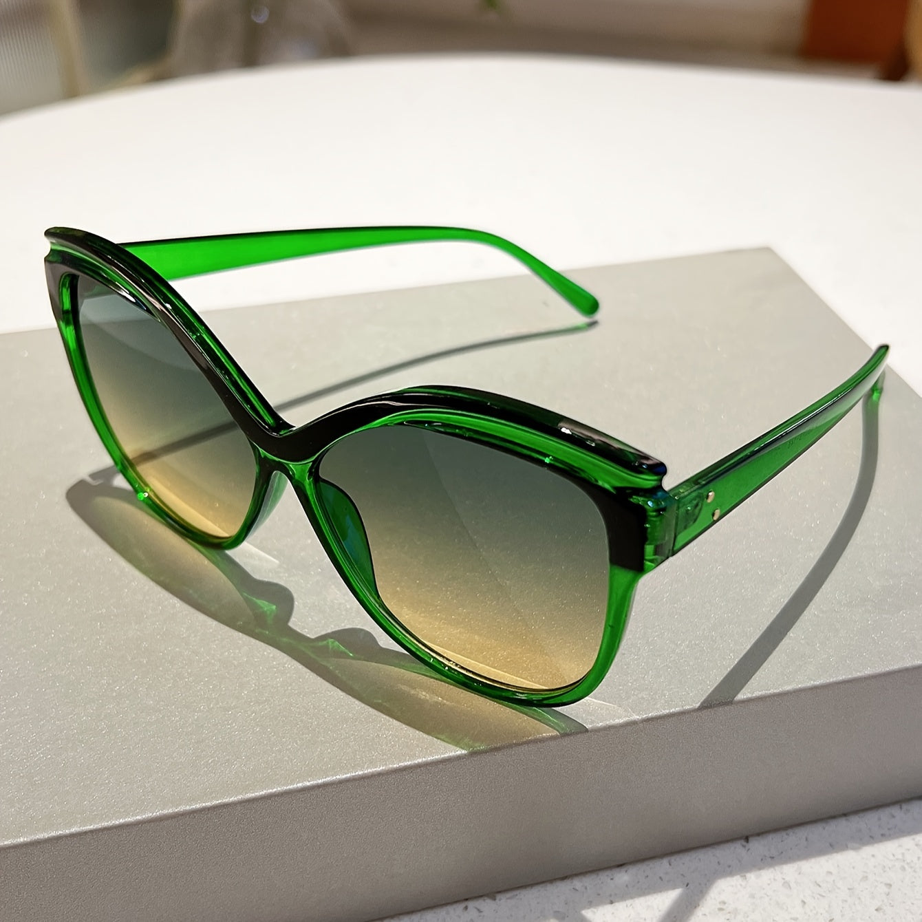 Women's Butterfly Cat Eye Sunglasses Colorful Block Design Interchangeable Lenses for Beach Travel