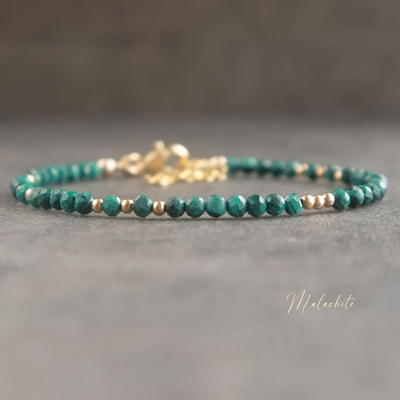 Женский браслет из бусин лунного и солнечного камня для подарка и украшений