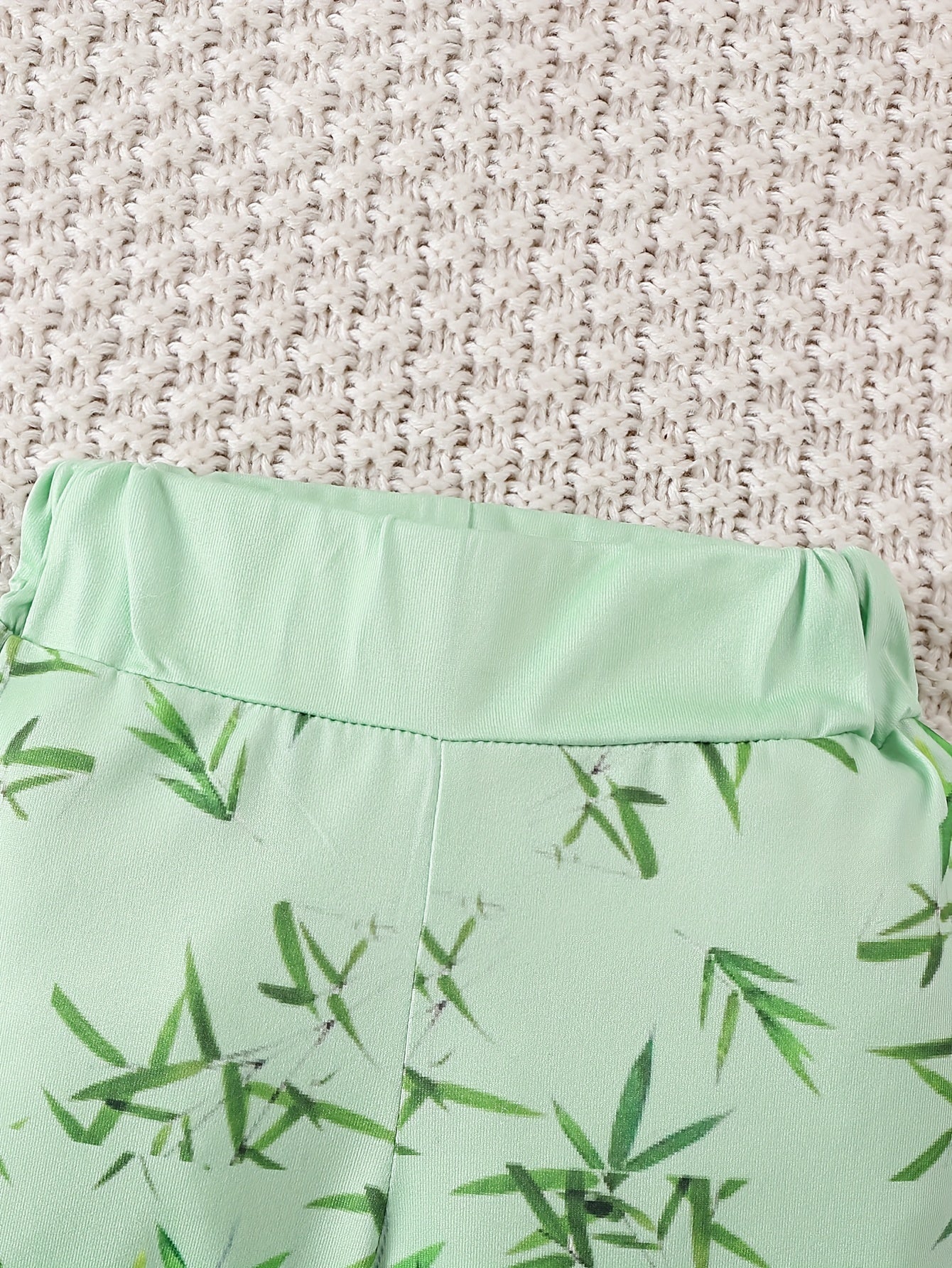 Yoz va kuz uchun yangi tug'ilgan panda printli uch qismli to'plam, ochiq havoda kiyish uchun mos.