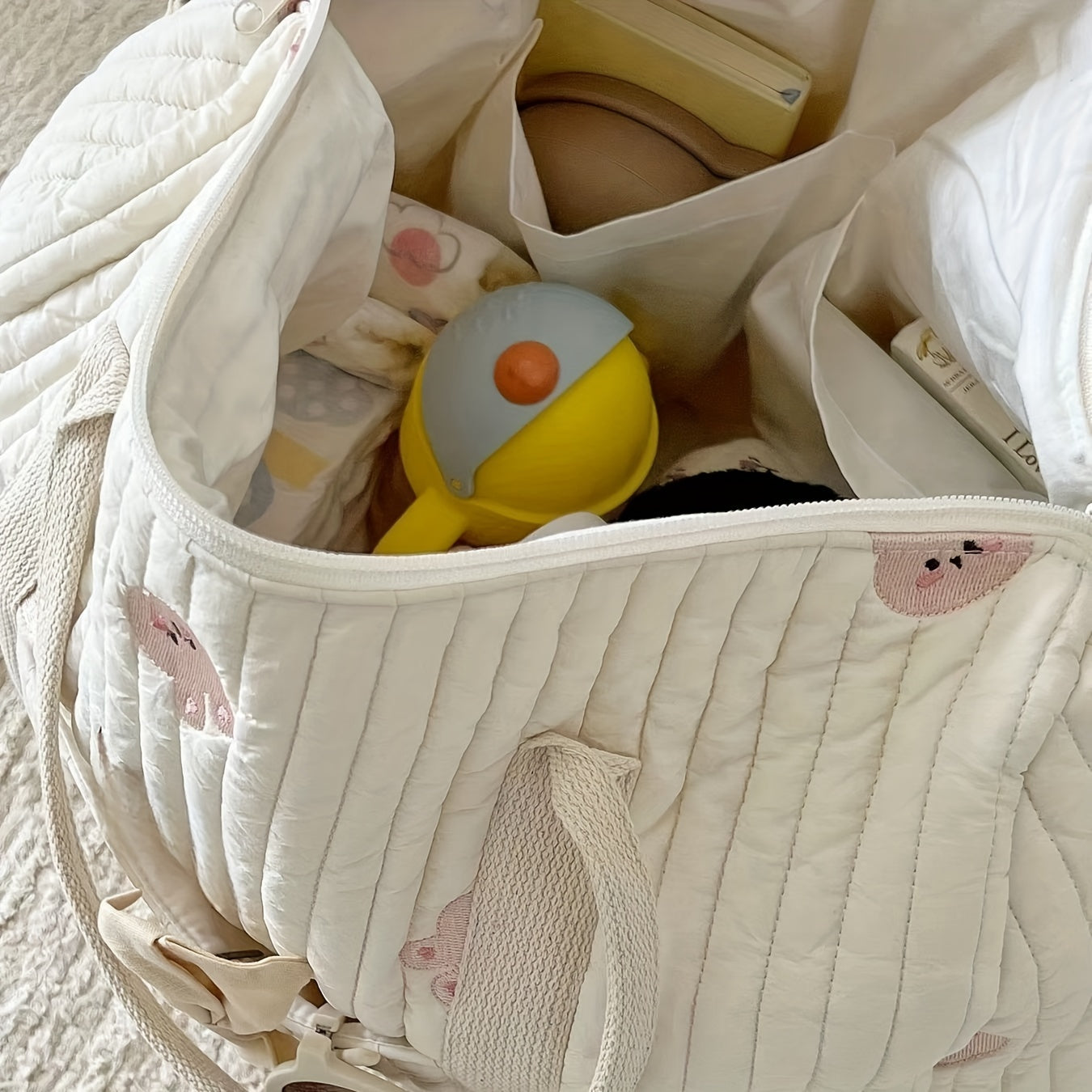 Bolso de pañal acolchado para mamás con bordado de oso, ligero de poliéster, con múltiples compartimentos