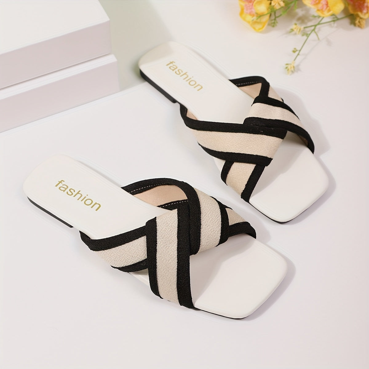 Women's Black White Strappy Flat Sandals Open-Toe Adjustable Summer Beach