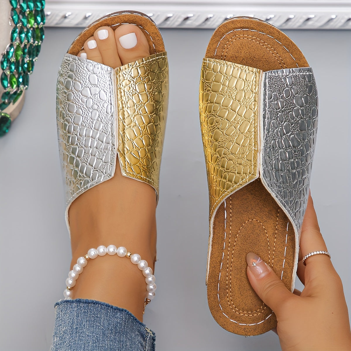 Women's Crocodile Pattern Wedge Slide Sandals Open Toe Slip-On Mid Heel