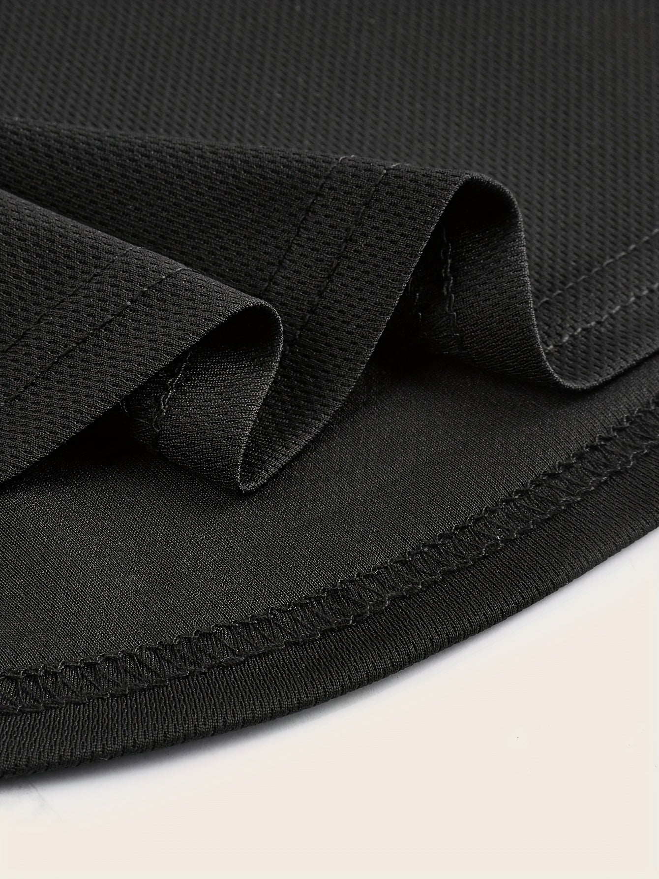 Men's Summer Polyester Tank Top with Helmet Print and Crew Neck for Outdoor Workouts