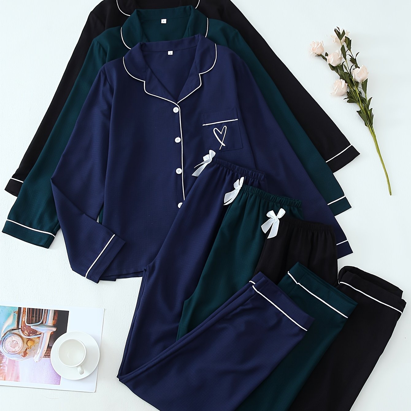 Women's Heart Print Pajama Set with Long-Sleeve Top and Elastic Waist Pants for Fall