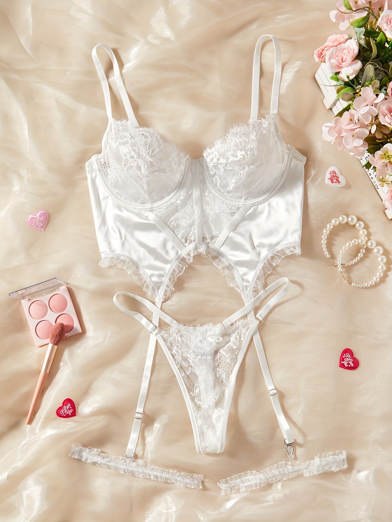 Gul naqshli dantel ichki kiyim to'plami, bir rangli, jozibali brassier.