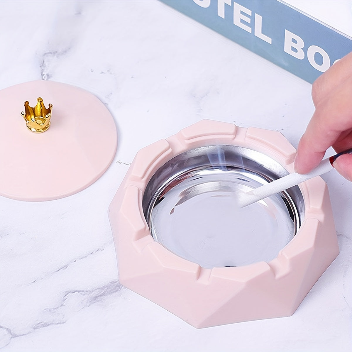 Пластиковкая пепельница с вращающейся крышкой для курения внутри и снаружи