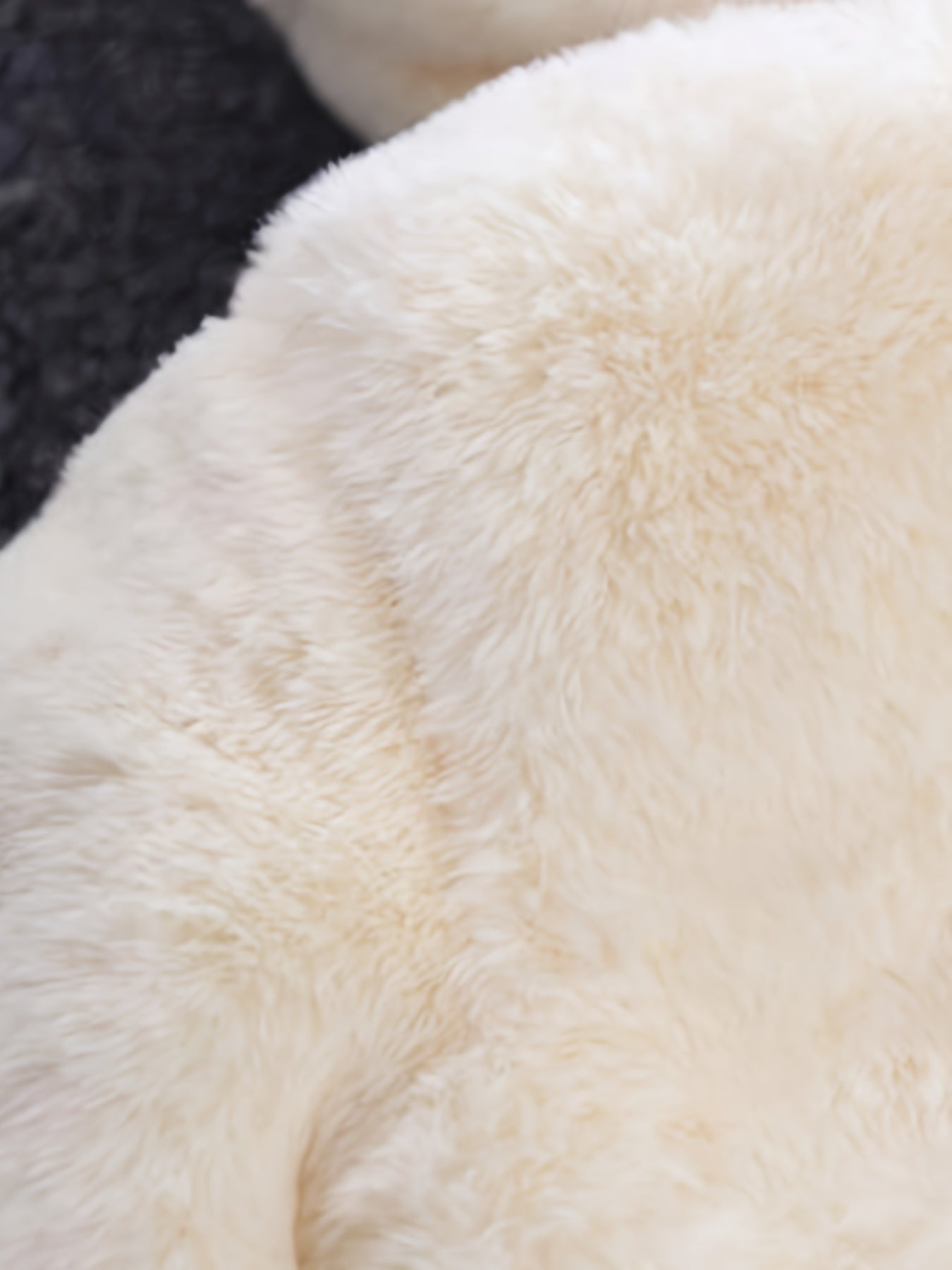 Qizlar uchun ayiq quloqli, yumshoq polyester aralashmasidan tayyorlangan, mashinada yuviladigan kapüşonli jaket