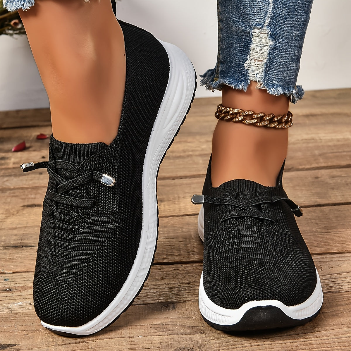 Women's Solid Color Casual Sneakers Low Top Lace-Up All-Season Fabric