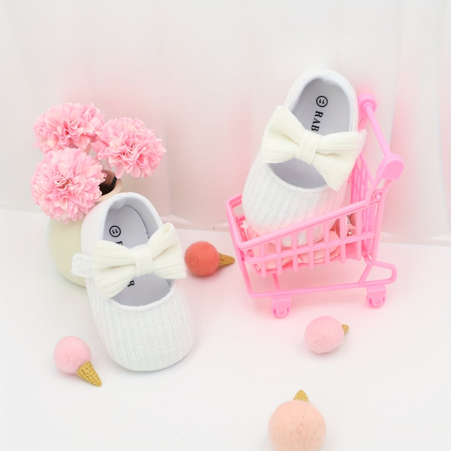 Chaqqonlik bilan bolalar va kichkina bolalar uchun poyabzal, engil, sirg‘alishga qarshi qattiq taglik, dumaloq barmoqli, geometrik naqsh, bahor va kuz uchun oson yopilish