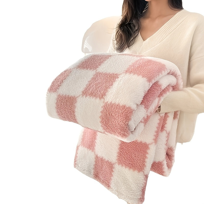All-Season Checkered Fleece Throw Blanket for Sofa Nap Time and Gifting