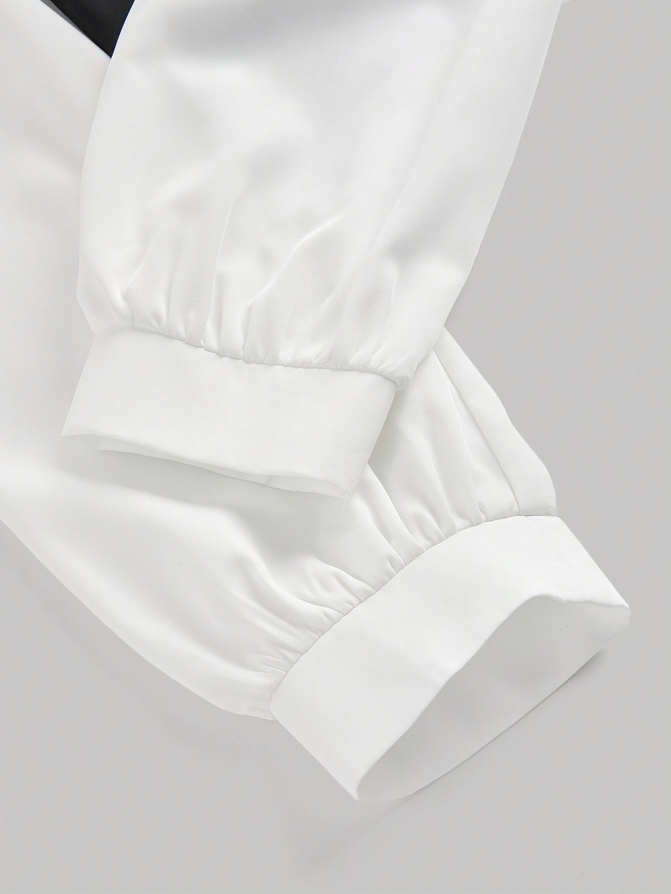 Women's Black and White Patchwork Blouse with Collar and Long Sleeves