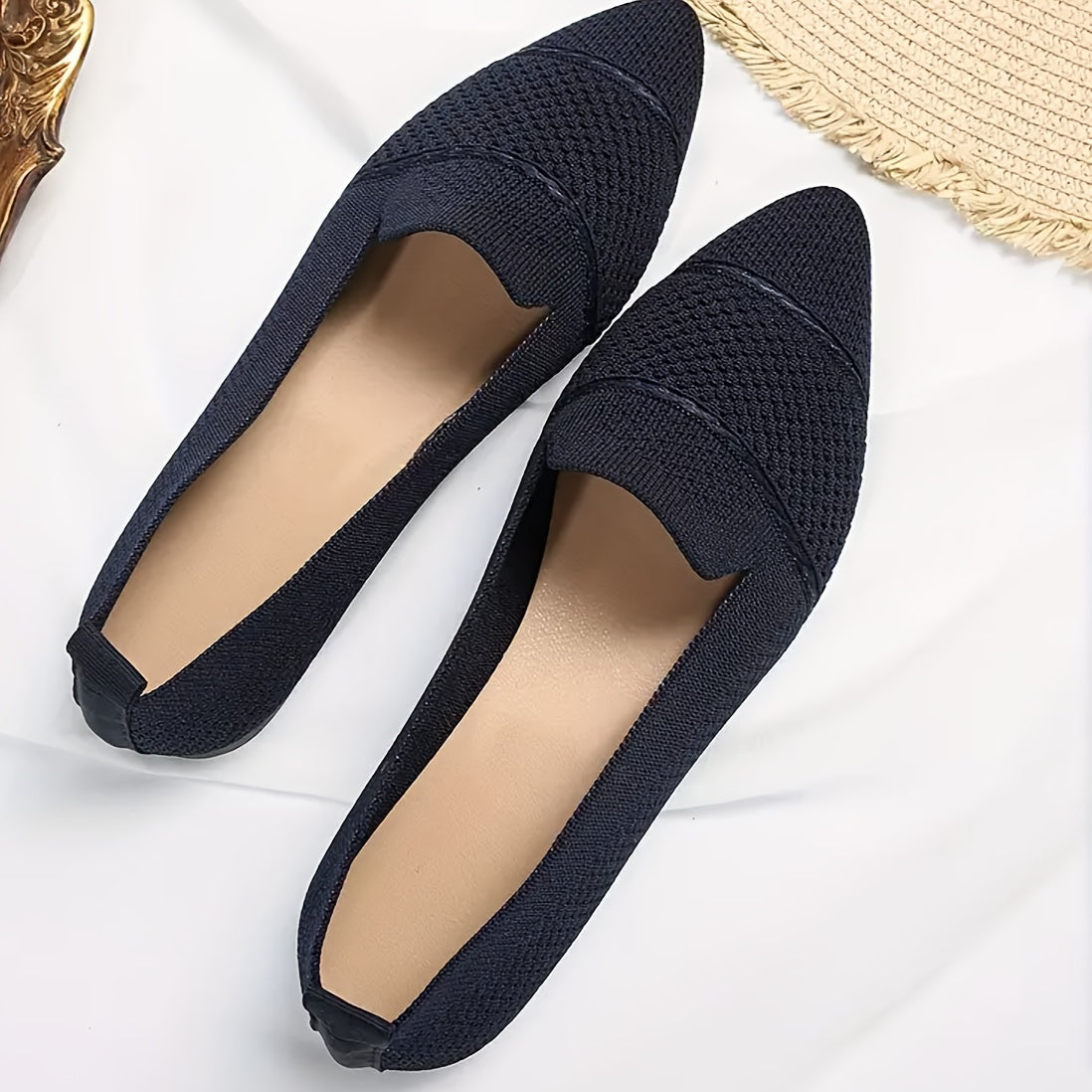 Ayollar uchun pointed toe slip-on tufli nafas oluvchi mato bej kundalik rasmiy