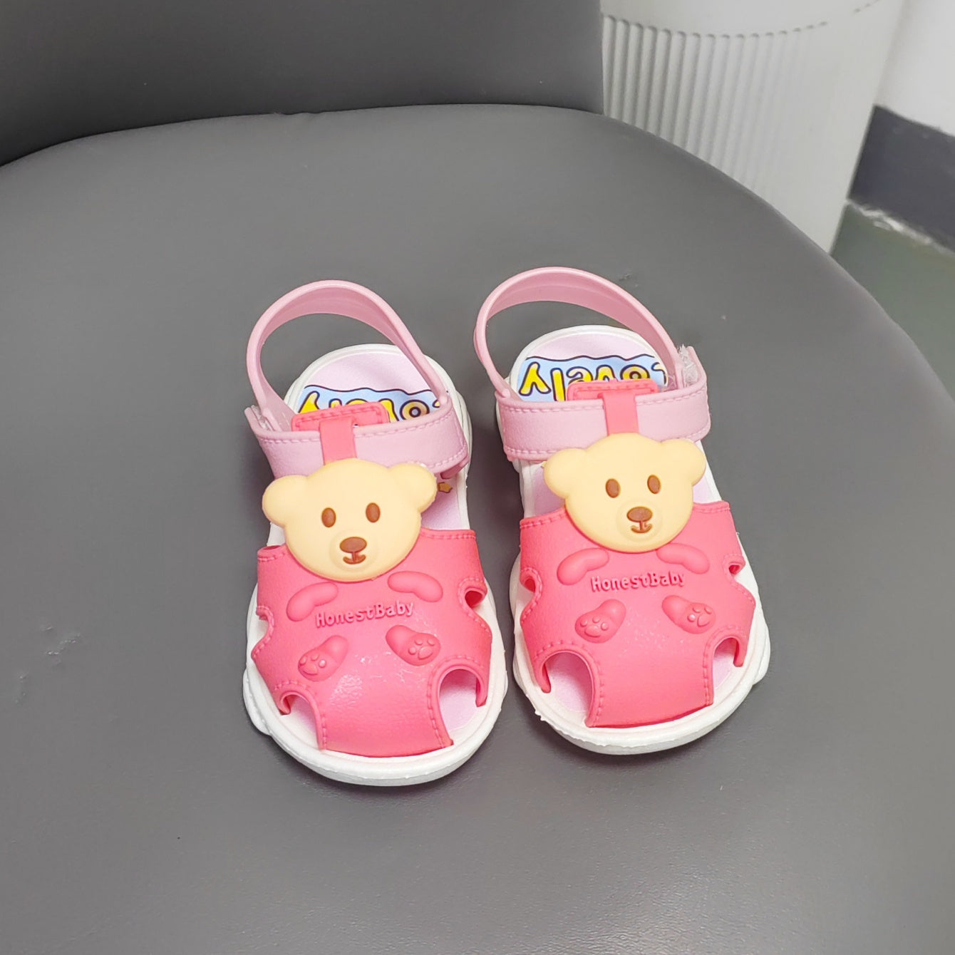 Unisex Toddler Cartoon Bear Sandals PVC Non-Slip Adjustable Indoor Outdoor