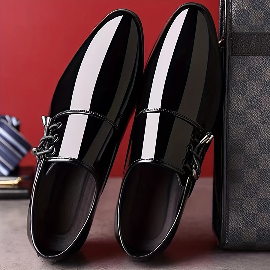 Erkaklar uchun aqlli tasodifiy kiyim poyabzallari, uchburchak barmoq va elastik ip tugmasi bilan, biznes yoki ochiq havoda kiyish uchun bir rangda.