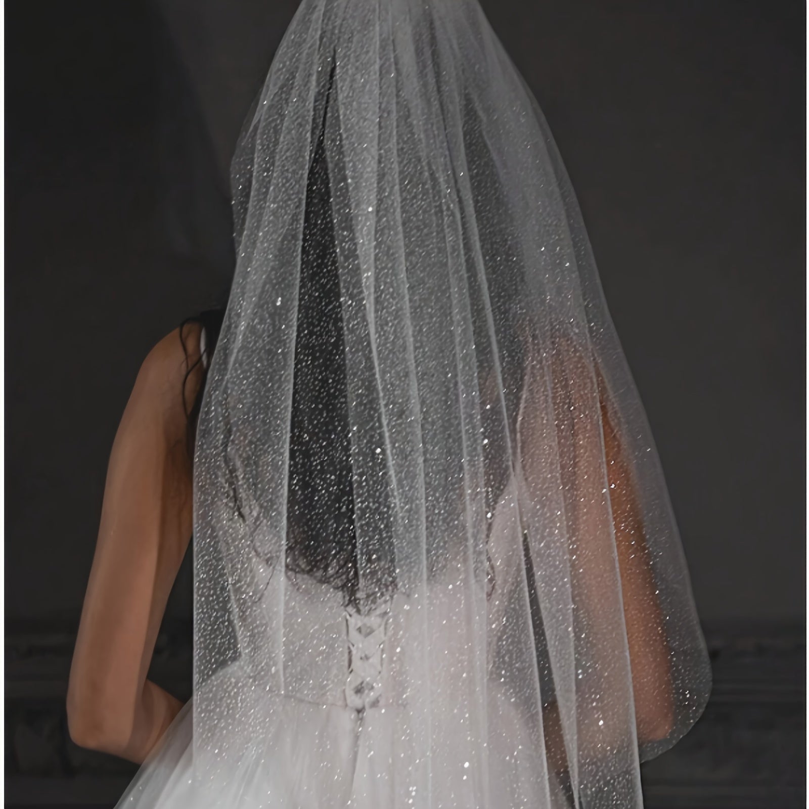 Wedding Hair Accessories Bridal Veil with Shimmering Floral Design for Wedding Day