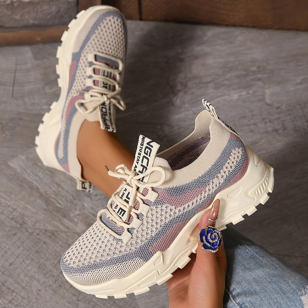 Women's Breathable Knit Low-Top Running Sneakers Lightweight Casual Shoes