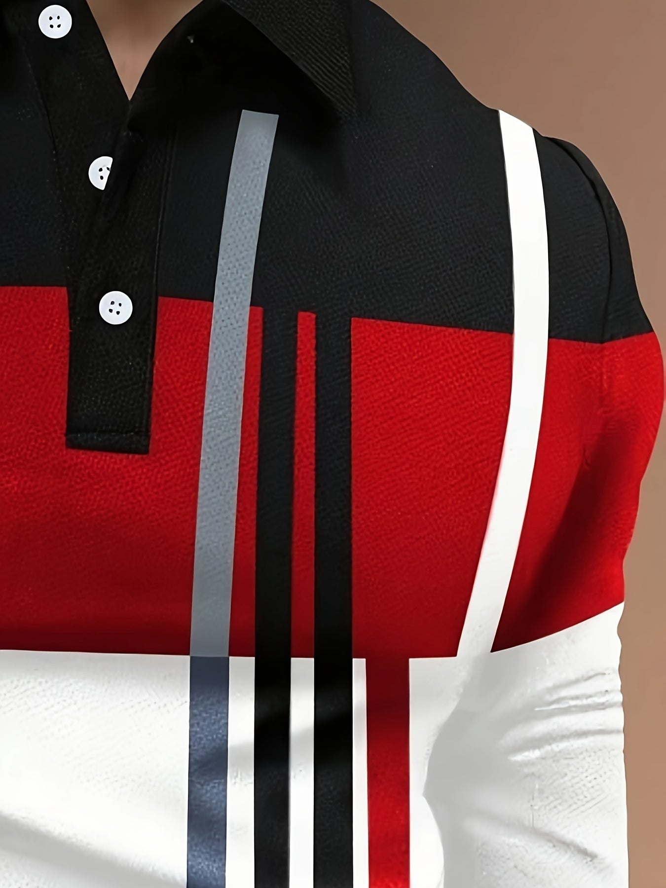 Erkaklar uchun rangli blokli chiziqli ko'ylak, golf va ochiq havoda faoliyatlar uchun mukammal, uzun yenglar va tugmachali yoqa bilan.