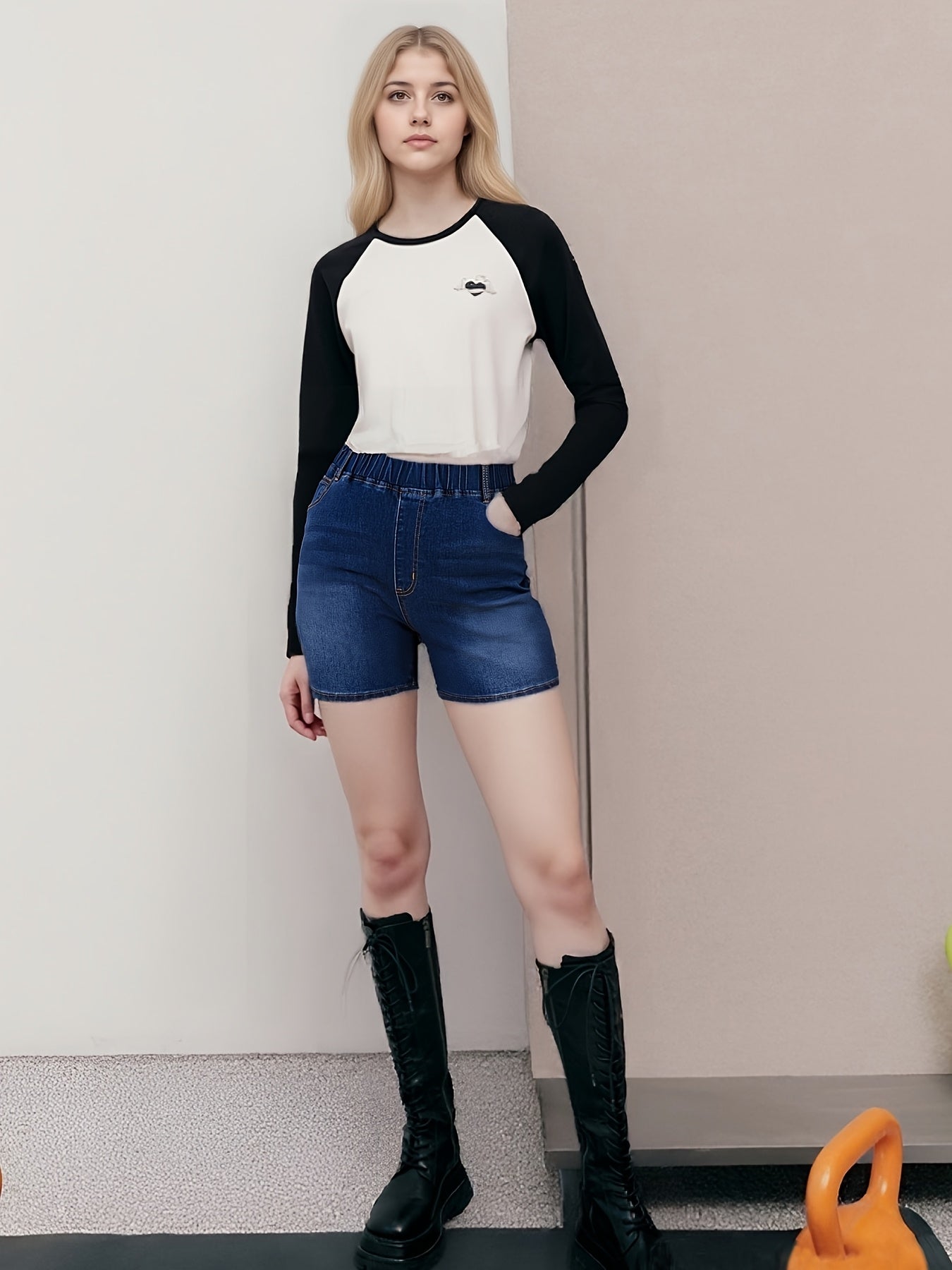 Women's Plus Size High-Waisted Denim Shorts Light Blue Casual Summer