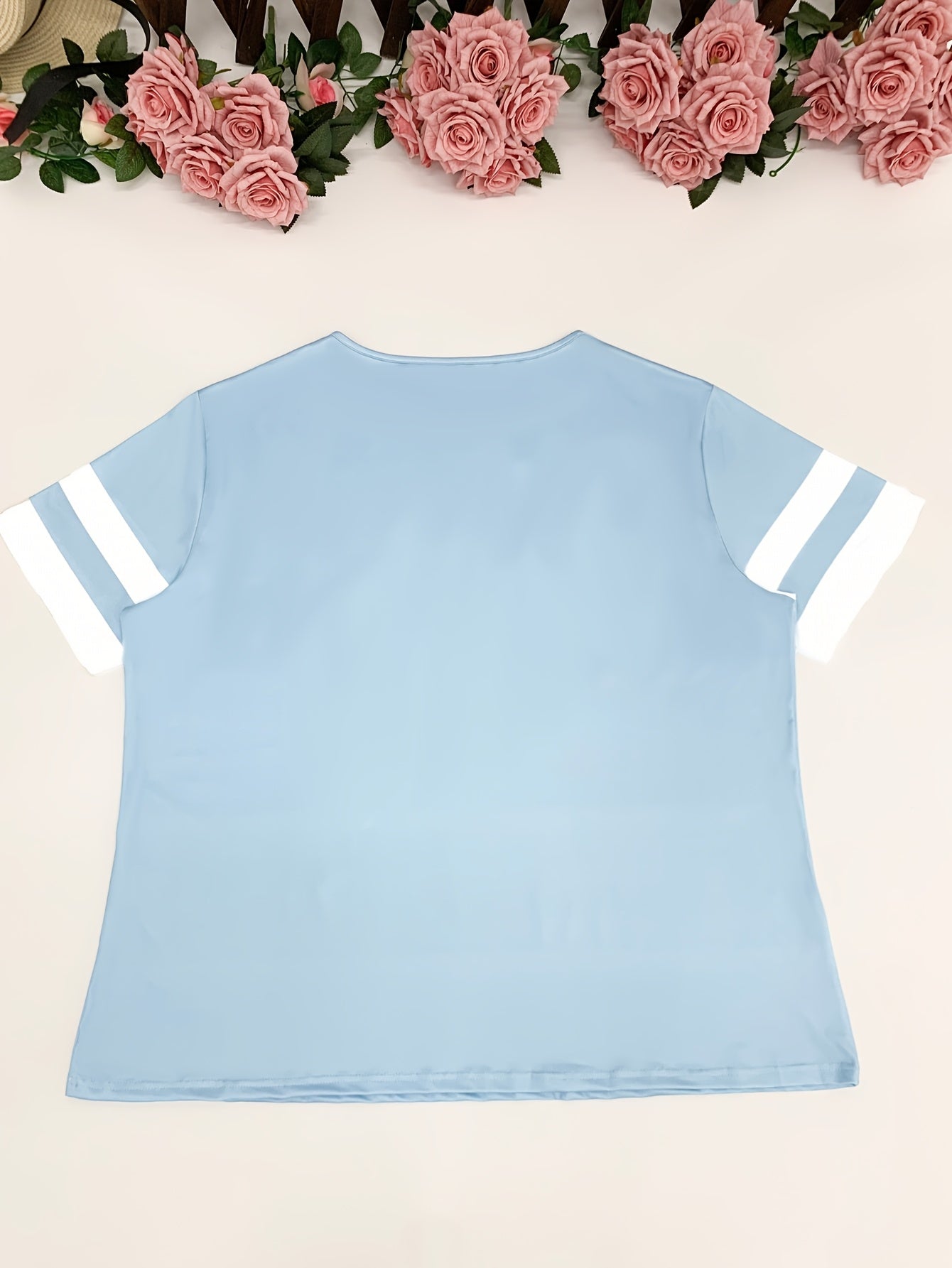 Plus Size Women's Short Sleeve T-Shirt with Heart Design Casual Pullover