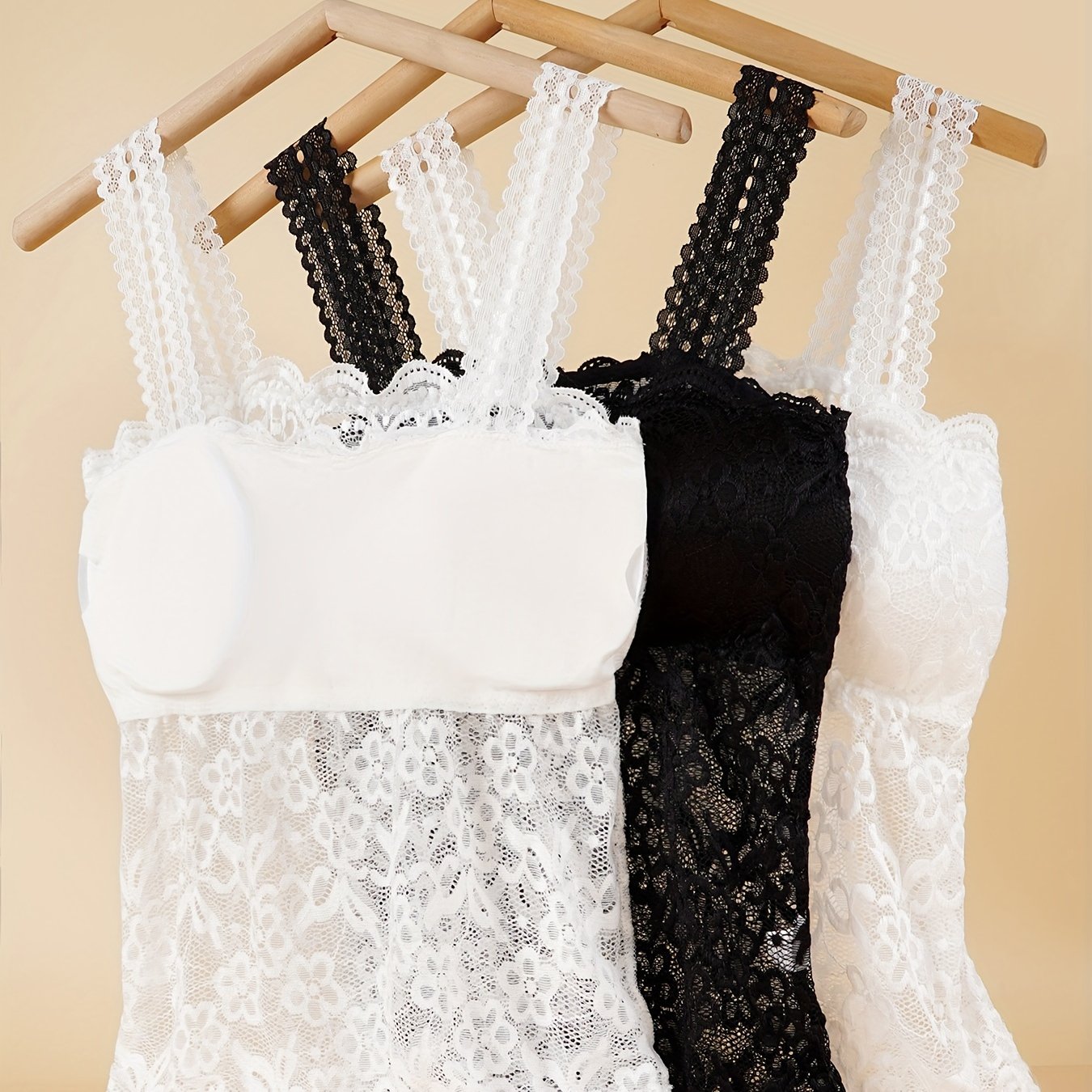 Women's Lace Camisoles with Chest Pads, Medium Length, Summer Layering Top