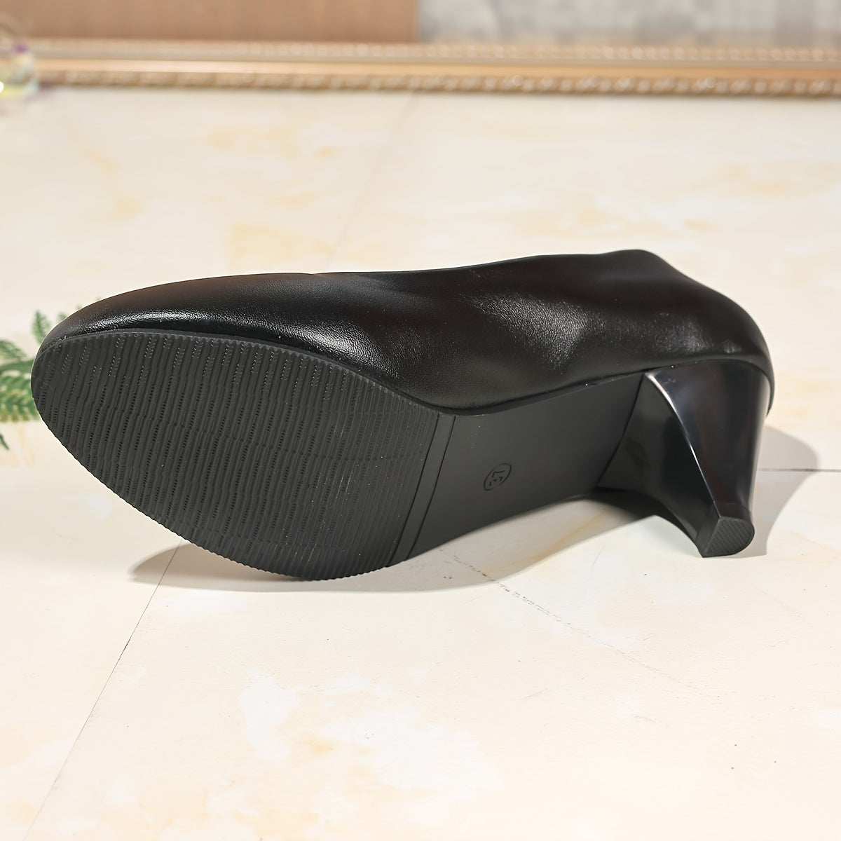 Women's Black High Heels Flare Fit Round Toe Thick Sole Pump