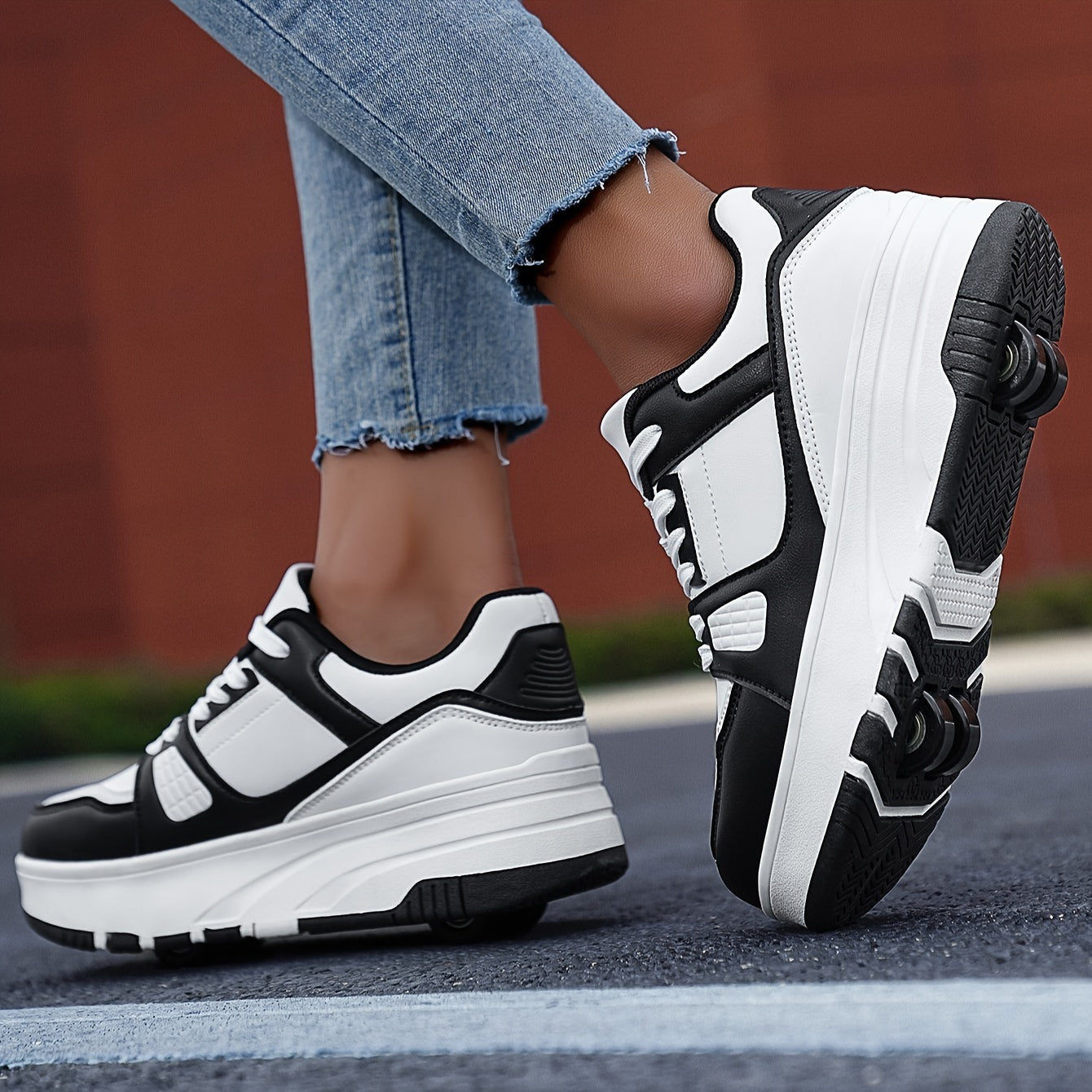 Kids Roller Skates for Girls and Boys All-Season Low Top PU Fabric Sole Sports