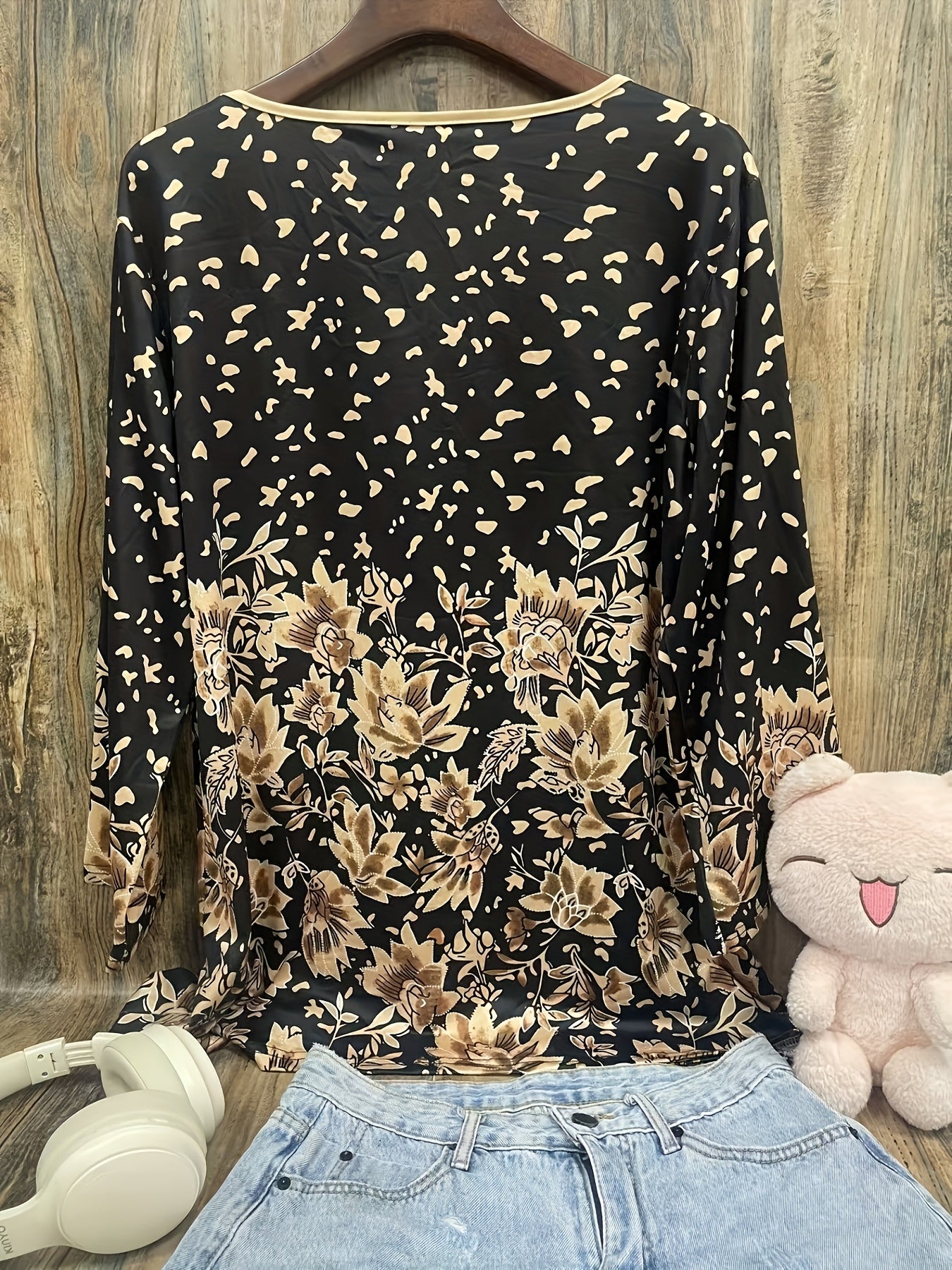 Women's Floral Print V-Neck Tunic Top Polyester Blouse with Three Quarter Sleeves