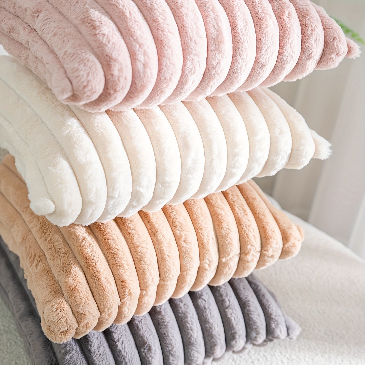 1 штука двусторонние чехлы для подушек из искусственного меха, мягкие полосатые чехлы для дивана, кровати, домашнего декора. Наполнитель подушки не включен.