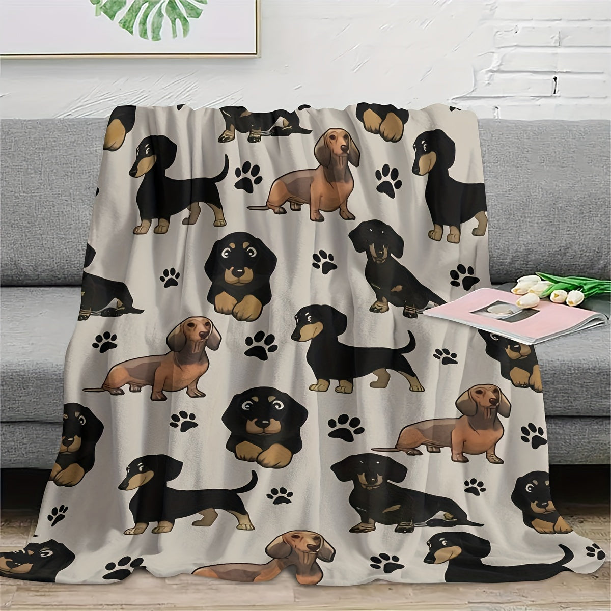 Dachshund Dog Print Fleece Blanket All-Season Machine Washable Polyester Throw