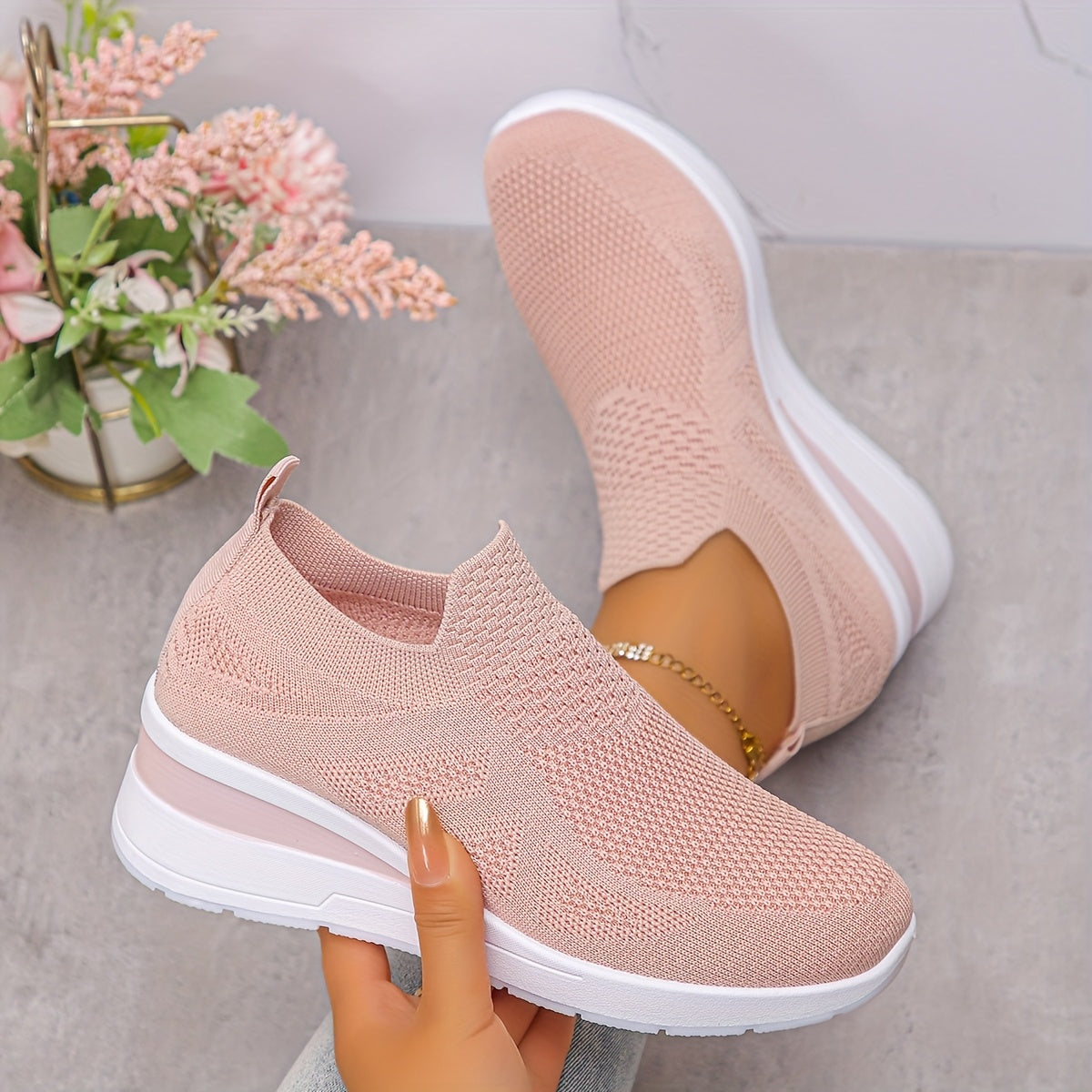 Women's Slip-On Sneakers Comfortable Stylish Casual All-Day Comfort