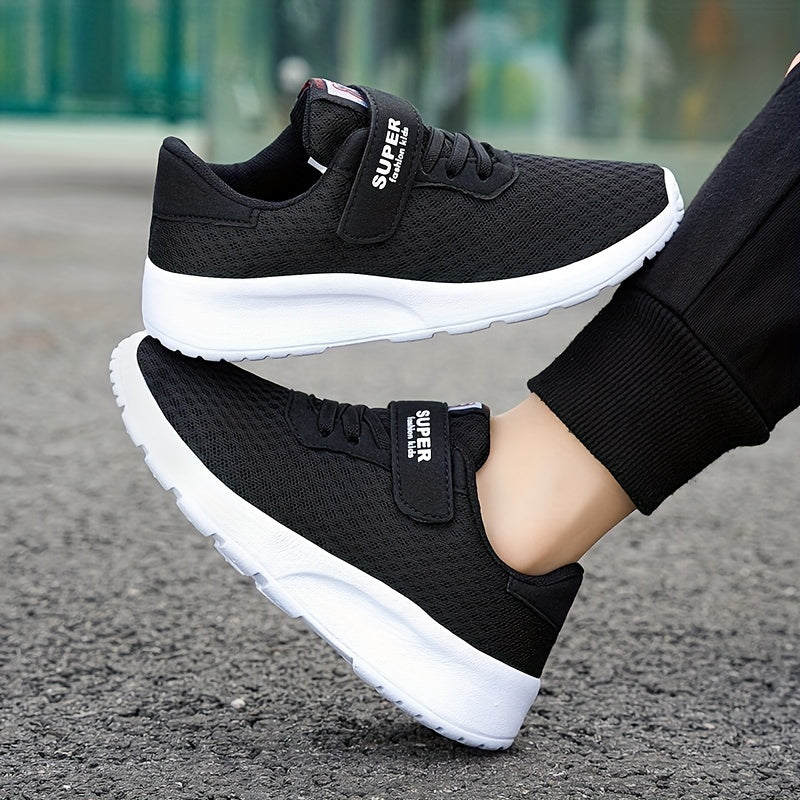 Qizlar uchun 14 yoshgacha bo'lgan vintage uslubidagi havo o'tkazuvchi krossovkalar, to'qimachilik detali, pastki qismi, ilgich va lenta yopilishi, dumaloq barmoq, engil EVA taglik, mato ichki qismi va astar bilan. Quruq parvarish.