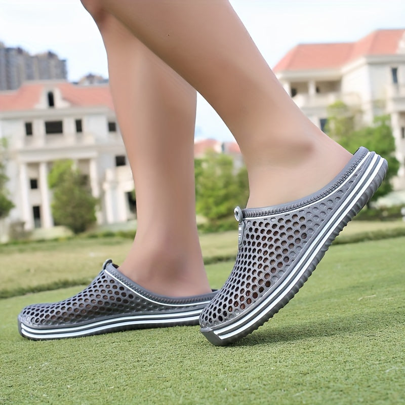 Erkaklar uchun havo o'tkazuvchi teshiklari bo'lgan, yurish uchun yumshoq taglikli, ochiq havoda faoliyatlar uchun ideal slipp-on qopqoq.