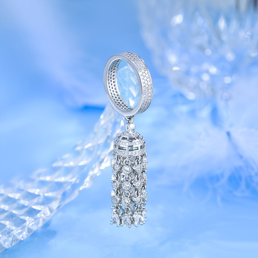 Zarif 3A Sintetik Zirkoniya Qulupnay Halqa - Mis, Kumush Qoplamali, Har Kunlik Kiymak, To'ylar va Maxsus Tadbirlar Uchun Mos - Ayollar Uchun Ajoyib Rojdestvo Hediye