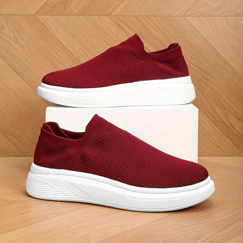 Erkaklar uchun slip-on krossovkalar - Har mavsum uchun nafas oladigan, qulay va zamonaviy poyabzal.