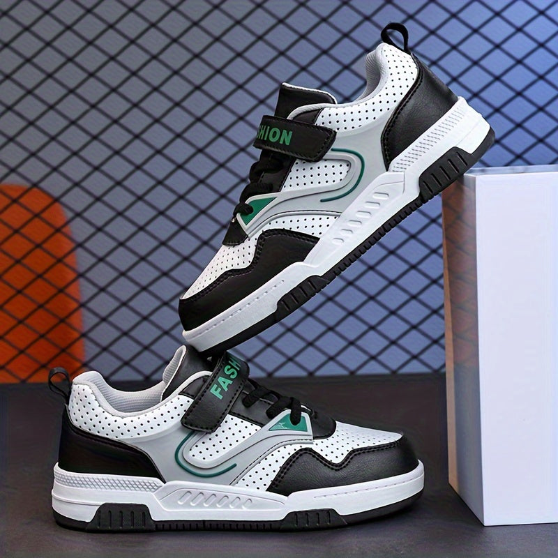 Yoshlar uchun pastki krossovkalar, yopiq va ochiq yopishqoq, nafas oladigan teshikli barmoq qutisi, qora/oq/yashil ranglar, ushlash va chidamlilik uchun TPR taglik, yumshoq mato astar, yugurish uchun ideal.