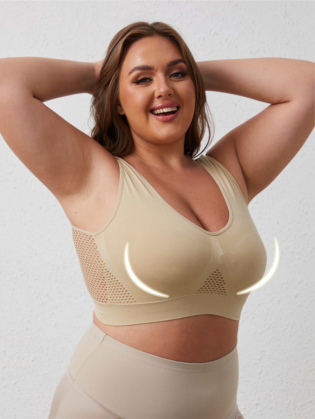 Women's Plus Size Sports Bra Hollow-Out Support Padded Running Activewear