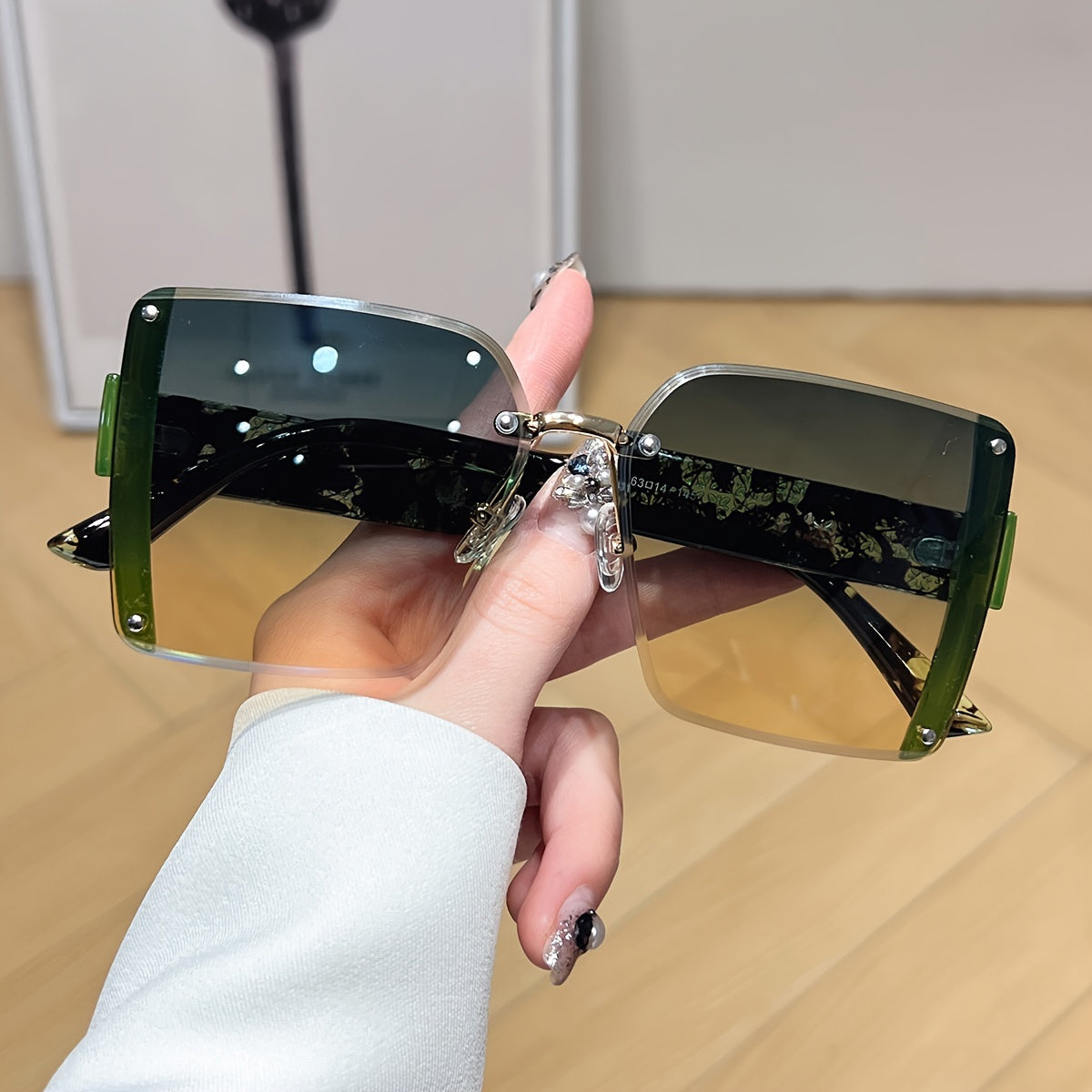 Gafas de moda cuadradas sin marco con degradado oversized para viajes, fiestas y vacaciones