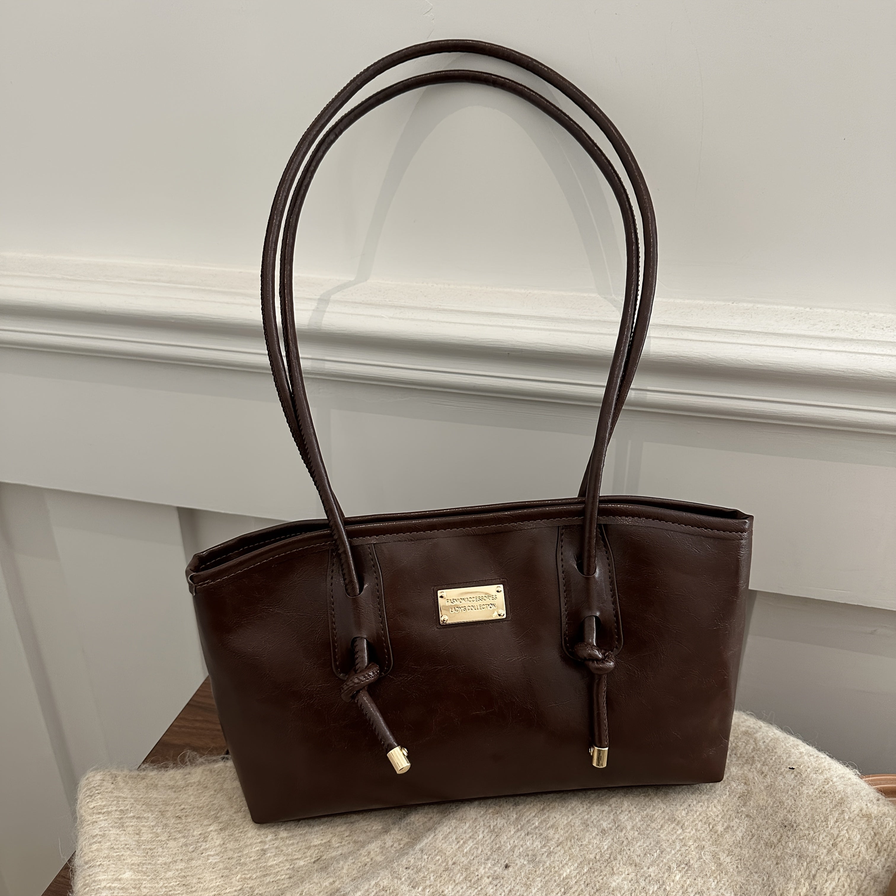 Women's PU Shoulder Bag Vintage Casual Zipper Closure for Travel Shopping and Parties