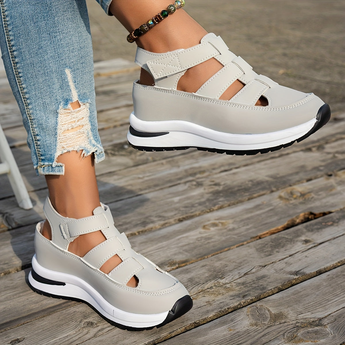Women's White Casual Sneakers Lightweight Bouncy Soles for Outdoors