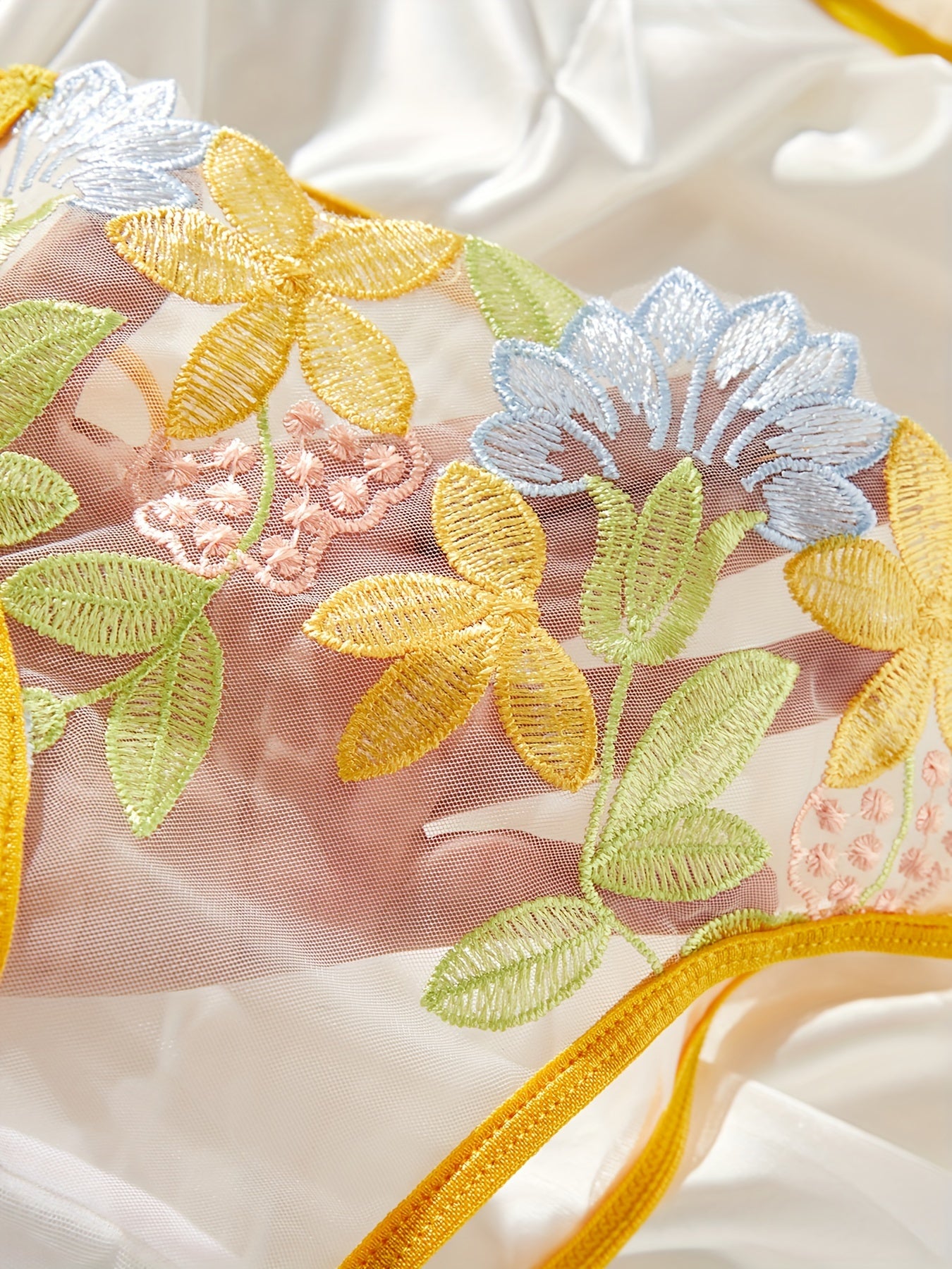 Women's Seductive Lace Lingerie Set with Adjustable Straps