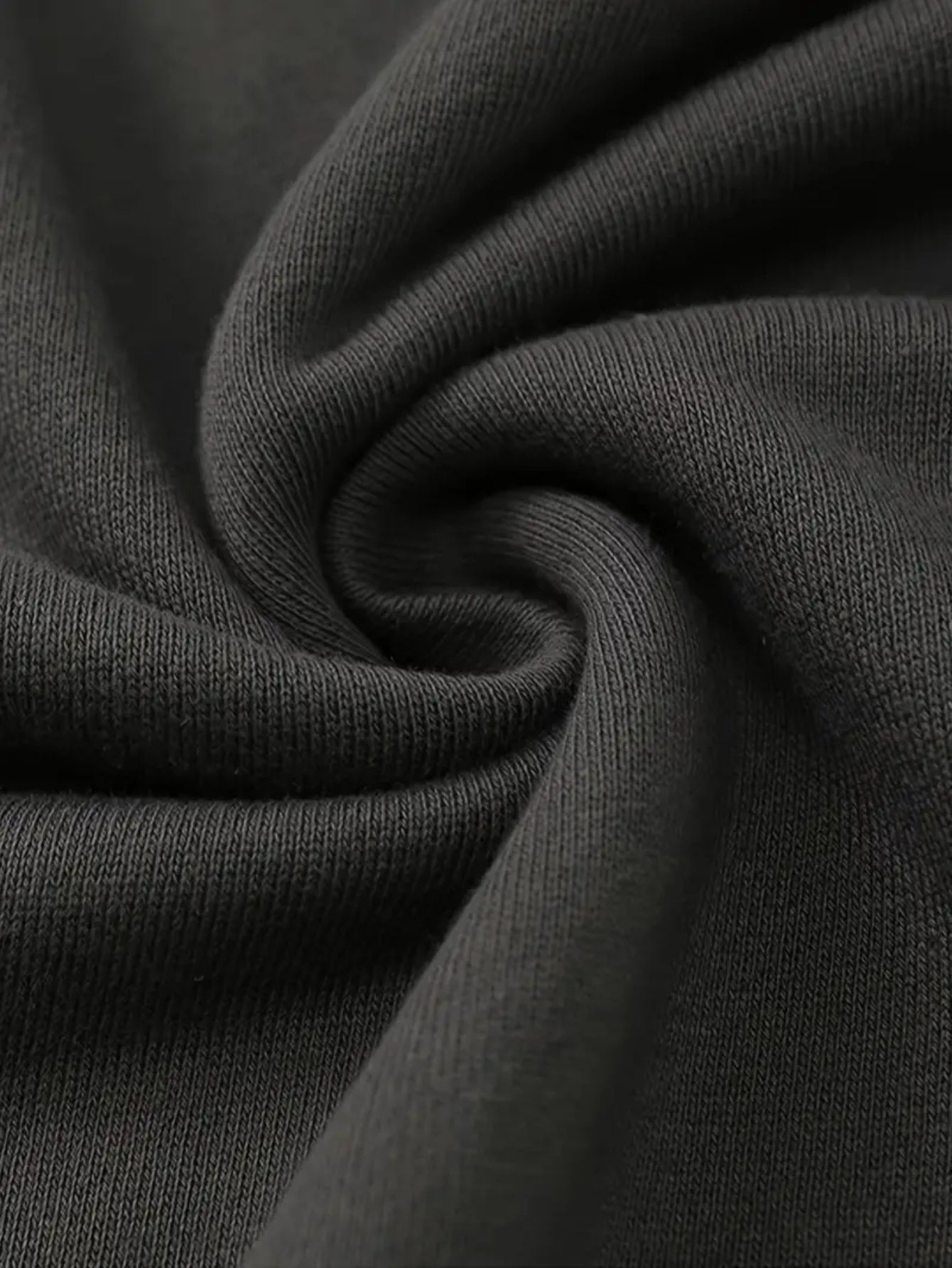 Plus-Size Women's Sweatshirt and Joggers Set with Heart Print Crew Neck Pockets