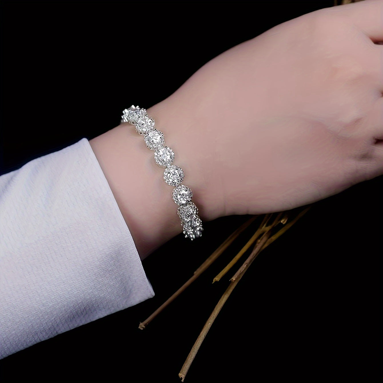 Trendy Luxury Yevropa va Amerika Koreys uslubidagi Ayollar uchun Gul Bosh Bilaguzuk, eng ko'p sotiladigan