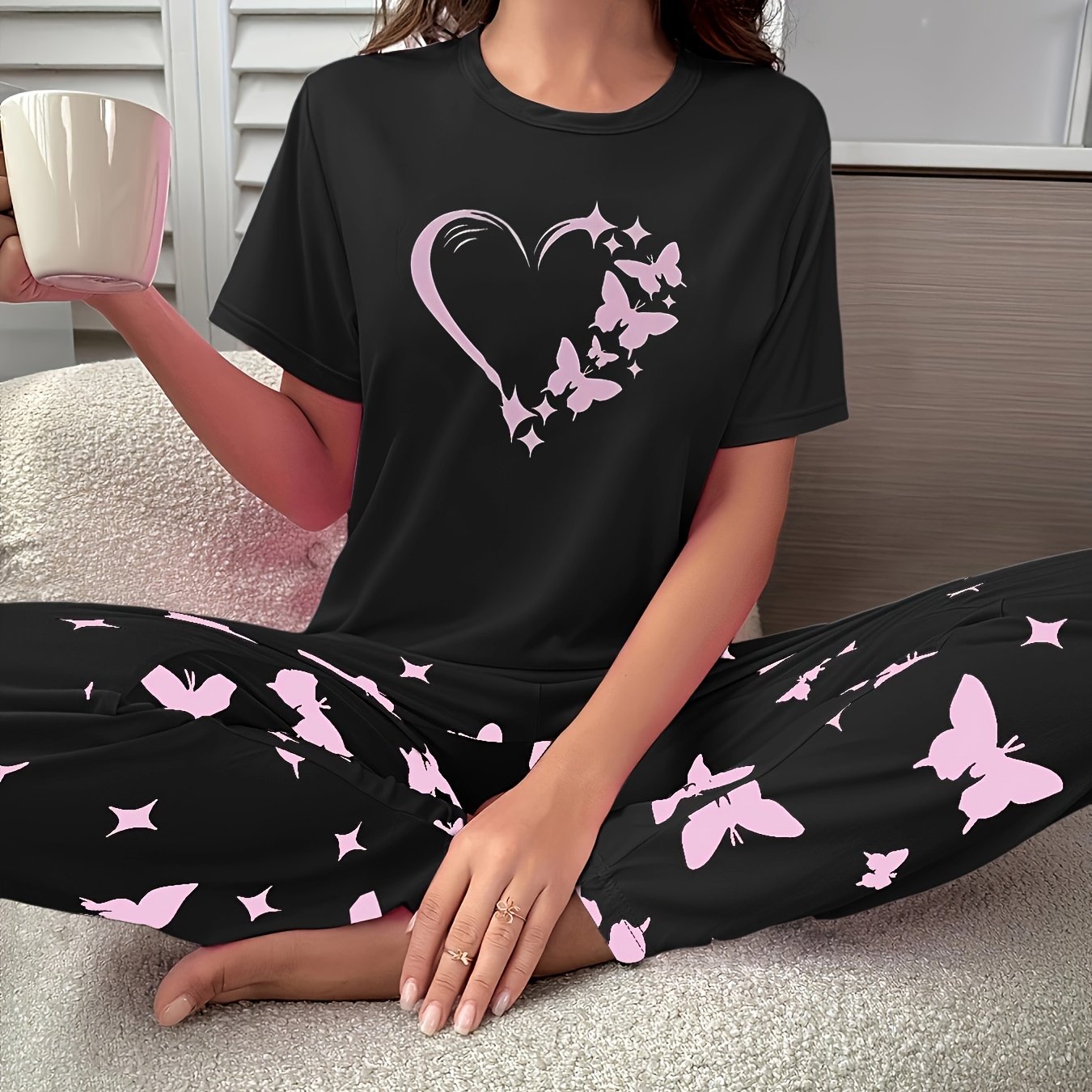 Women's Heart and Butterfly Print Pajama Set Short Sleeve Top Loose Long Pants Lounge Sleepwear
