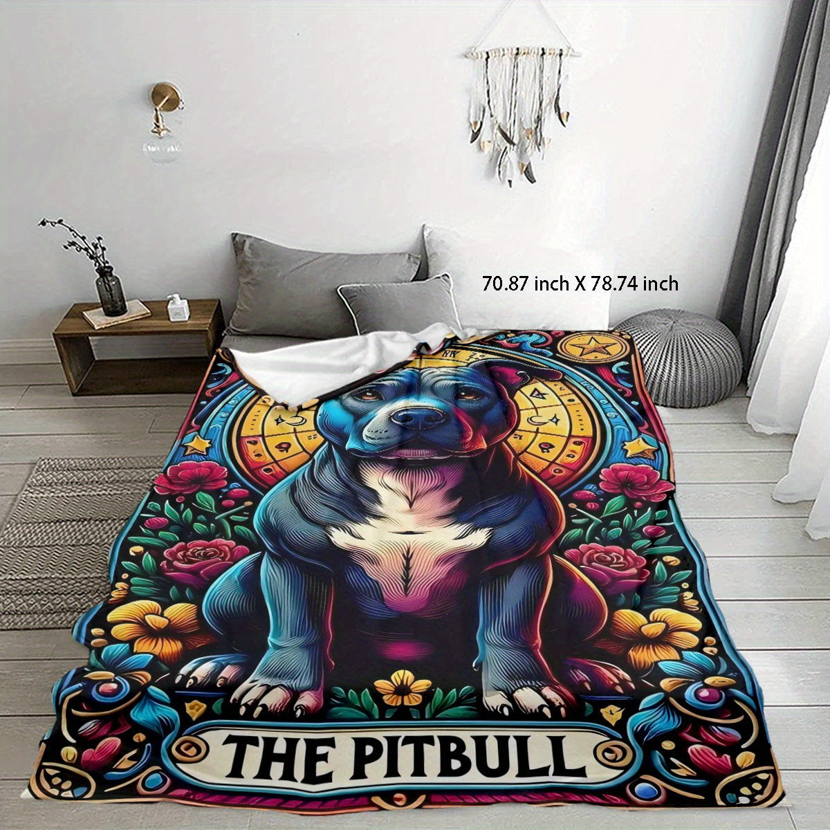 It yuragi uchun mo'ljallangan qora polyesterli it izlari bilan flanel yostiqcha, barcha mavsumlar uchun ko'p maqsadli